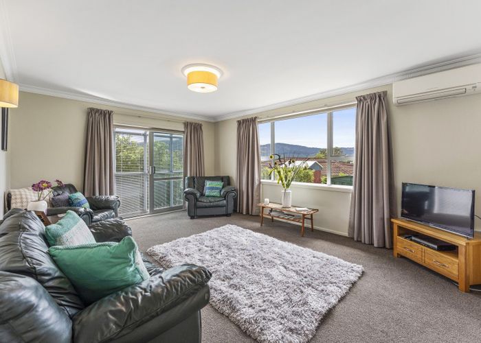 at 1/57 Sunbrae Drive, Silverstream, Upper Hutt