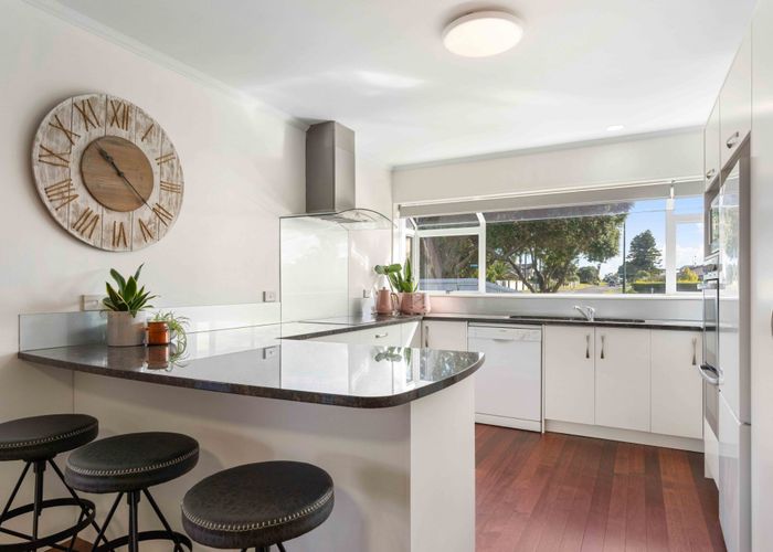  at 21 Pacific View Road, Papamoa, Tauranga, Bay Of Plenty