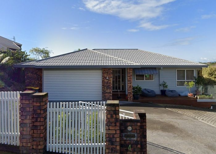  at 4 Corwen Place, Torbay, Auckland