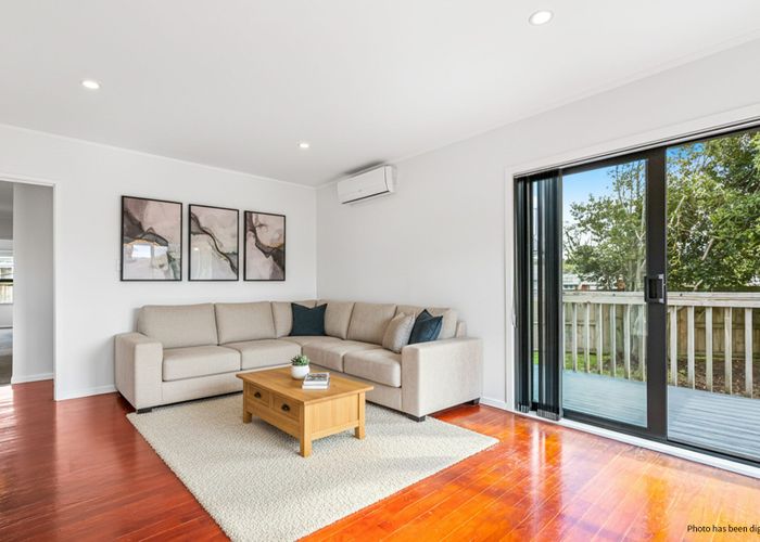  at 123 Riverpark Crescent, Henderson, Waitakere City, Auckland