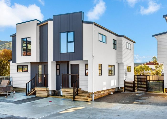  at 2/50 Beauchamp Street, Tawa, Wellington, Wellington