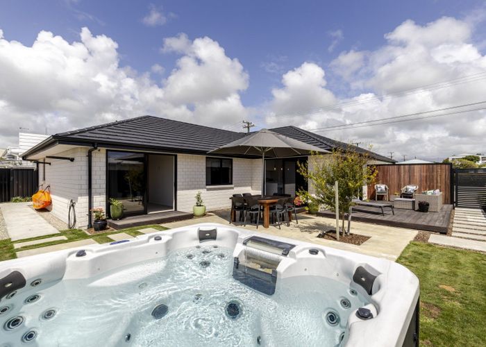  at 247 Huatoki Street, Vogeltown, New Plymouth, Taranaki