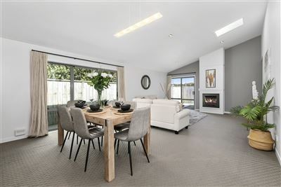  at 5 Lennon Way, Papamoa Beach, Papamoa