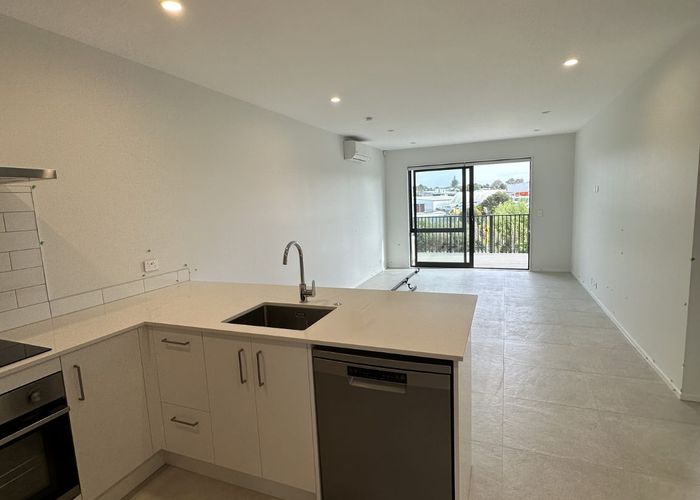 at 13/18 Paraone Crescent, Takanini, Papakura, Auckland