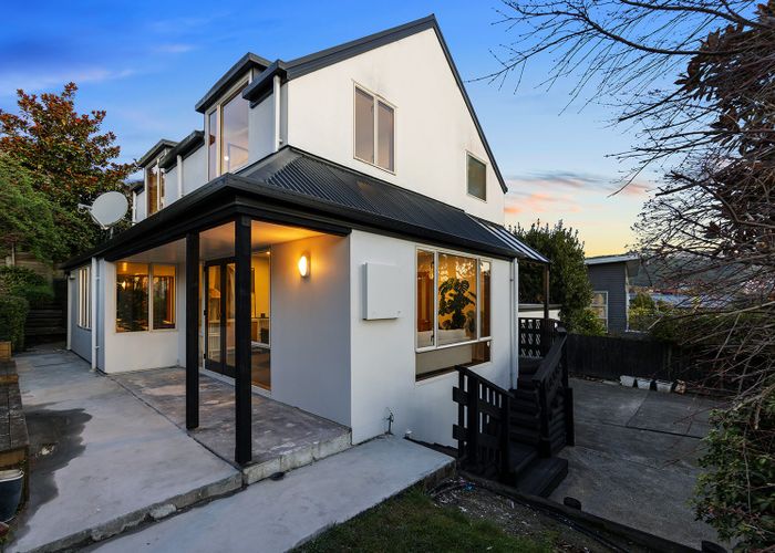  at 2/118 Centaurus Road, Huntsbury, Christchurch City, Canterbury