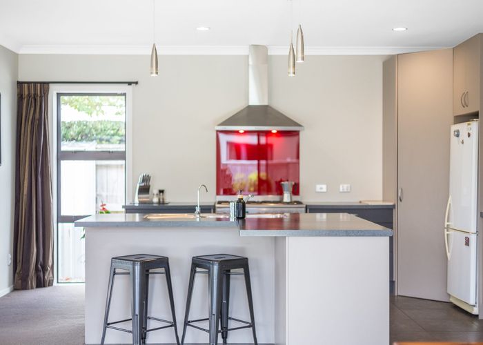  at 102 Te Puia Drive, Aotea, Porirua