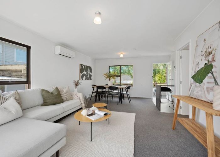  at 2/59 Norwood Road, Bayswater, North Shore City, Auckland