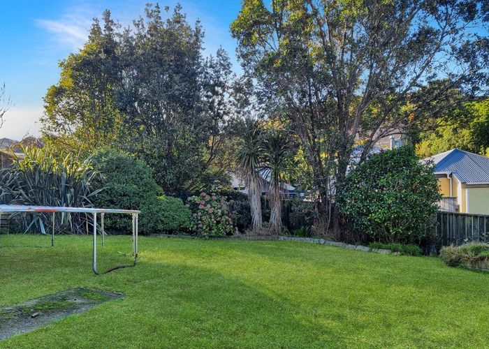  at 202 Dowse Drive, Maungaraki, Lower Hutt, Wellington