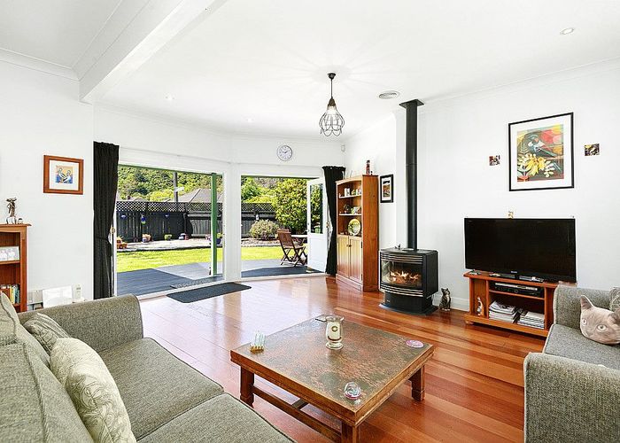  at 52 Birdwood Road, Waterloo, Lower Hutt