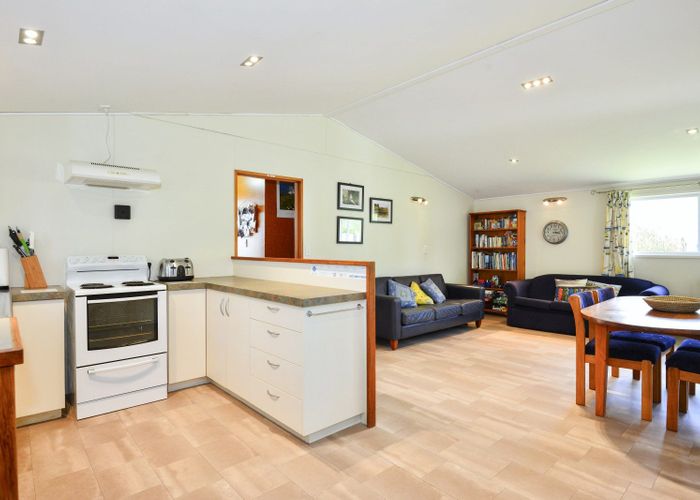  at 140 Newcastle Street, Māhia