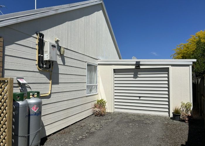  at 9D Westhaven Place, Redwoodtown, Blenheim