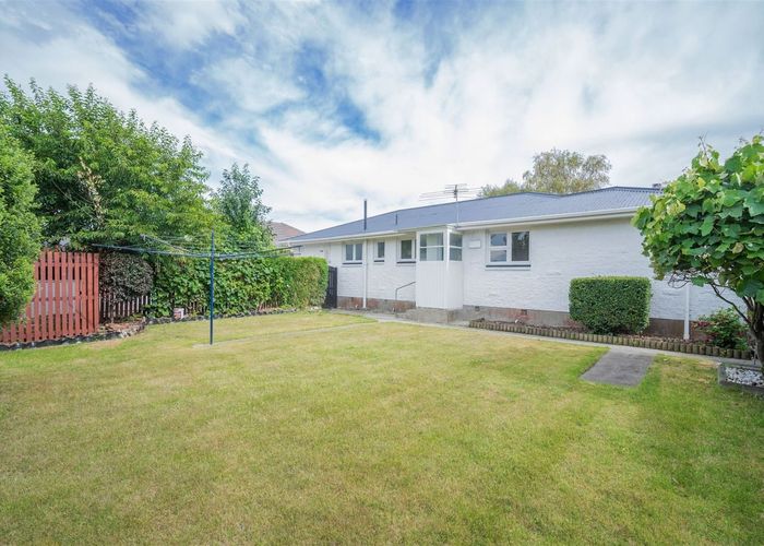  at 53 Greendale Avenue, Avonhead, Christchurch City, Canterbury
