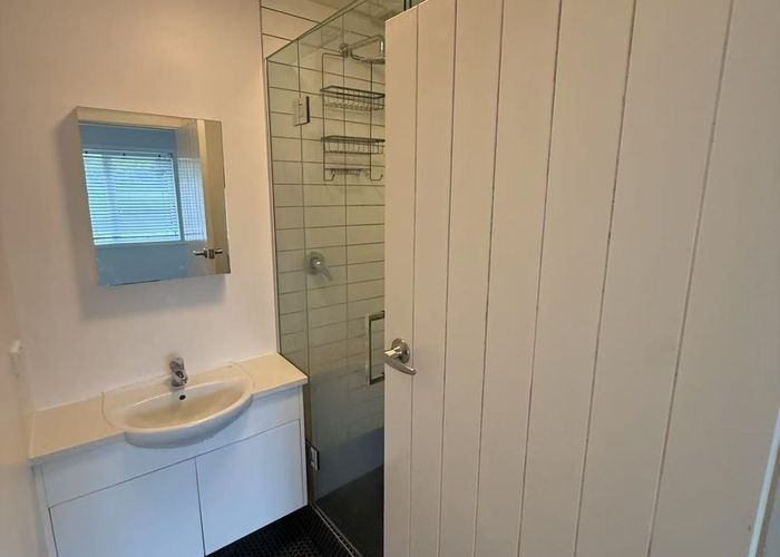  at 3 Tilden Avenue, Hillcrest, North Shore City, Auckland