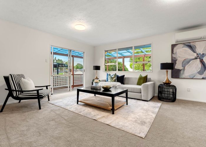  at 55 Parrs Cross Road, Henderson, Auckland