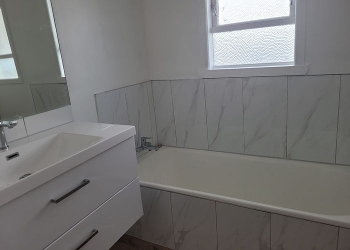  at 69 Whytehead Crescent, St Heliers, Auckland