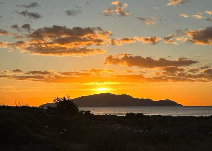 at 35 Rodney Avenue, Te Horo Beach