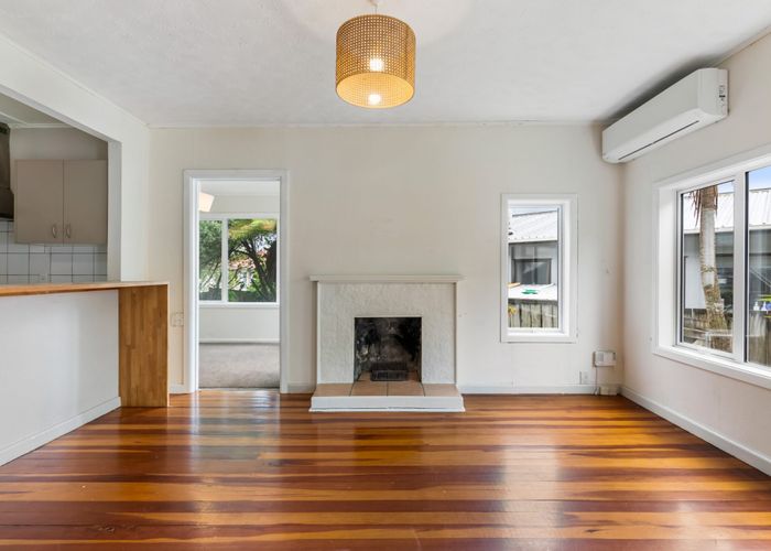  at 1/137A View Road, Sunnyvale, Waitakere City, Auckland