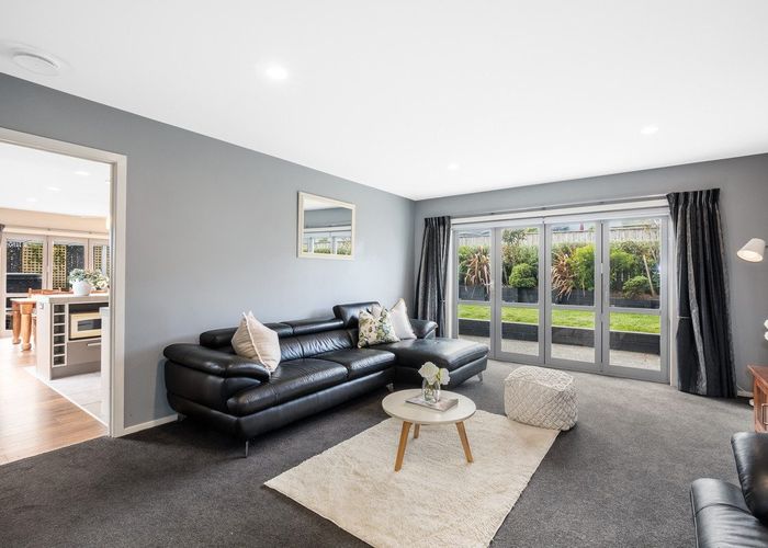  at 11 Nelson Avenue, Aotea, Porirua