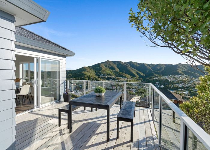  at 5 Landsdowne Terrace, Karori, Wellington