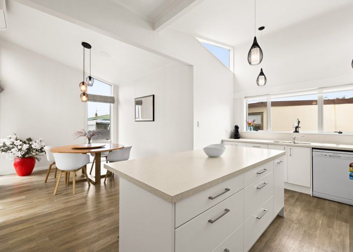  at 106 Avondale Road, Taradale, Napier, Hawke's Bay