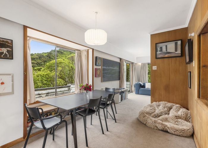  at 42 Silverstream Road, Crofton Downs, Wellington