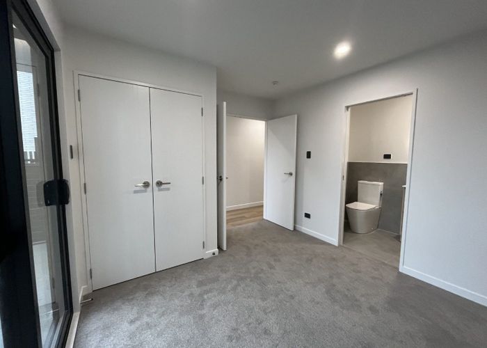  at 8/8 Wilmshurst Avenue, Papatoetoe, Manukau City, Auckland