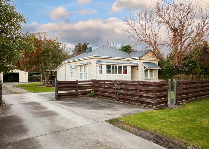  at 8 Steele Road, Tamarau, Gisborne