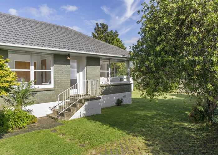  at 3/13 Otakau Road, Milford, Auckland