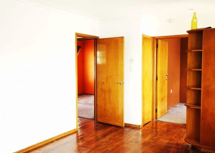  at 2/430 Mount Albert Road, Mount Roskill, Auckland City, Auckland