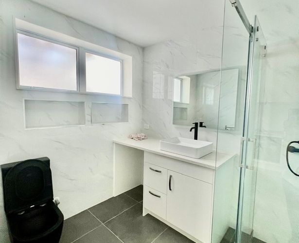  at 2/92 Aranui Road, Mount Wellington, Auckland City, Auckland