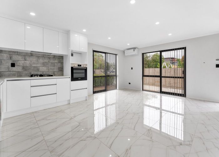  at 1/147 Bucklands Beach Road, Bucklands Beach, Manukau City, Auckland