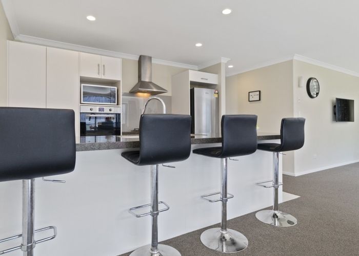  at 14 Valley View, Bethlehem, Tauranga