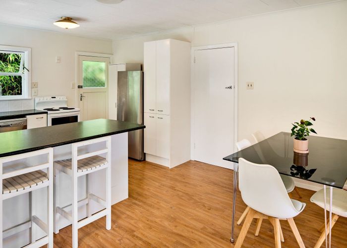  at 6 Matai Street, Tawa, Wellington
