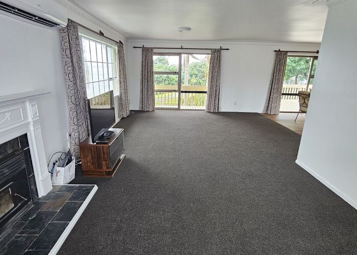  at 18a Carnoustie Drive, Wattle Downs, Manukau City, Auckland