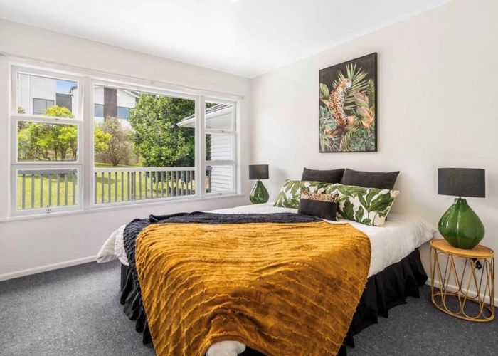  at 16 Graham Bell Avenue, Mount Roskill, Auckland City, Auckland