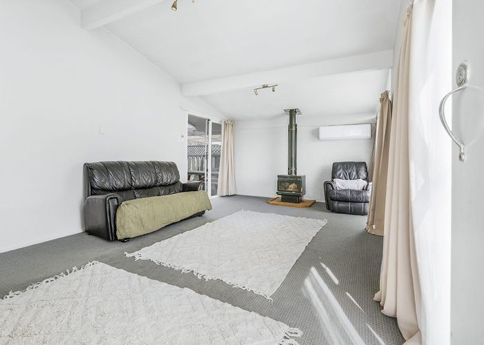  at 5 Hazelwood Avenue, Dinsdale, Hamilton