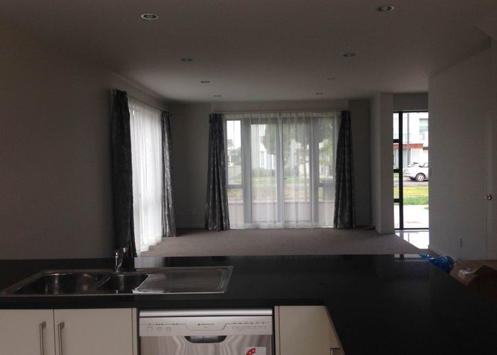  at 28 Hakawai Avenue, Takanini, Papakura, Auckland