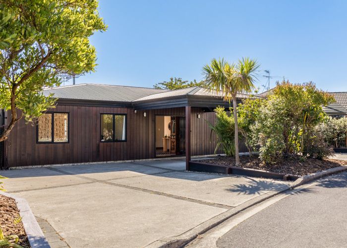  at 22 Millennium Hill, Paraparaumu