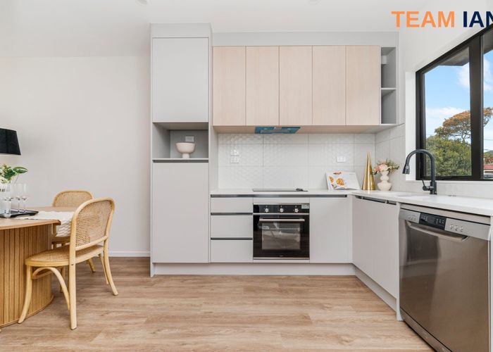  at 442 Old Te Atatu Road, Te Atatu Peninsula, Waitakere City, Auckland
