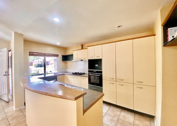  at 6 Magic Way, Randwick Park, Manukau City, Auckland