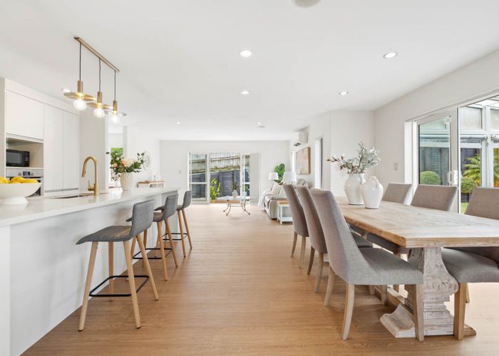  at 51 Sohlue Place, Oteha, North Shore City, Auckland