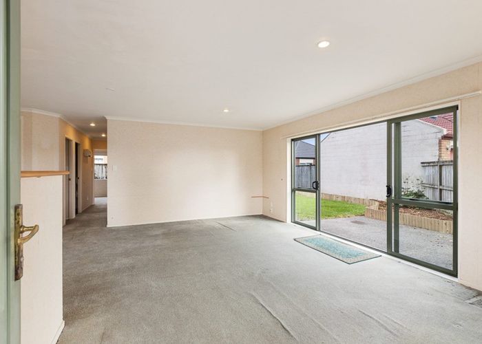  at 162 Waitemata Drive, Ranui, Auckland