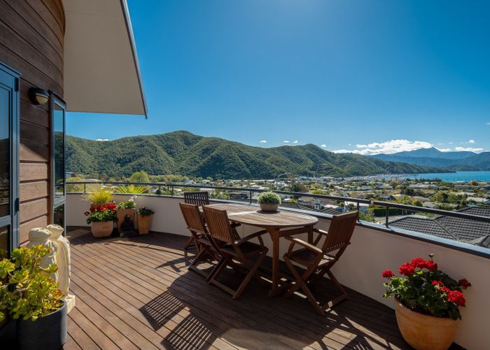  at 8 Moana Heights, Waikawa, Picton