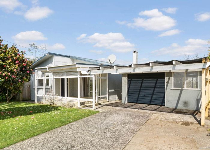  at 70 Mclarin Road, Waiuku