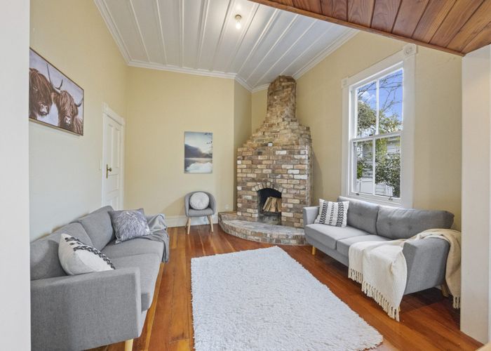  at 21 Cardigan Street, Western Springs, Auckland City, Auckland