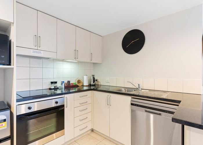  at 9-17 Byron Avenue, Takapuna, North Shore City, Auckland