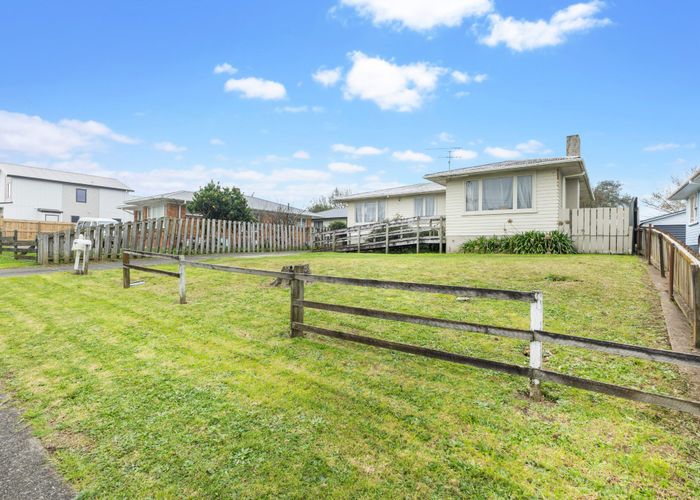  at 52 Ferguson Street, Manurewa East, Auckland