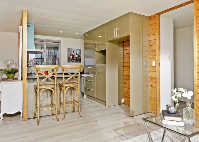  at 9 Jumento Place, Unsworth Heights, North Shore City, Auckland