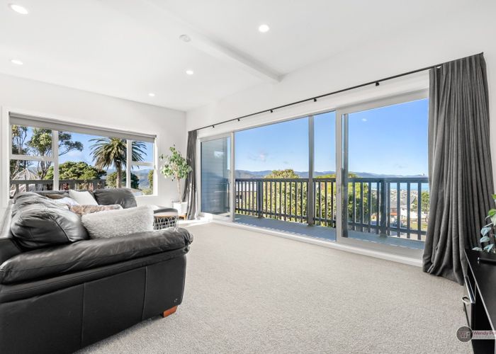  at 73 Miromiro Road, Normandale, Lower Hutt