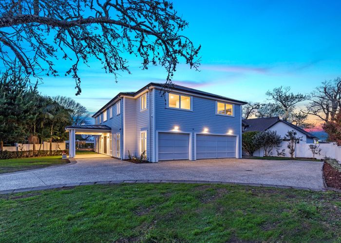  at 19  Oak Manor Drive, Albany, North Shore City, Auckland